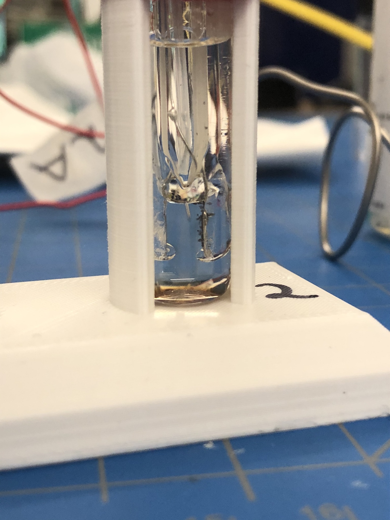 Lithium metal electrode from a cycled coin cell