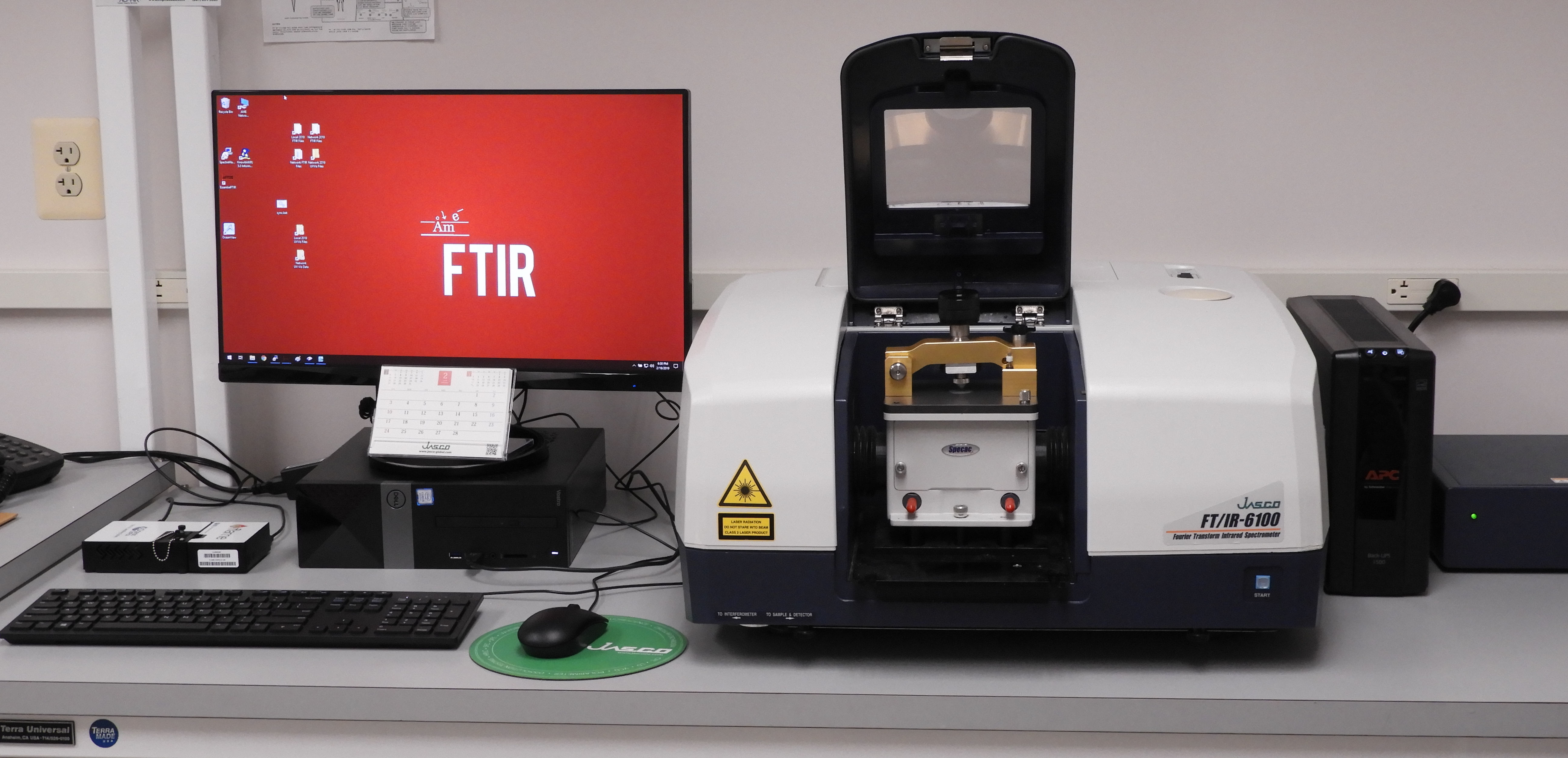 FTIR spectroscopy instrument used for materials characterization